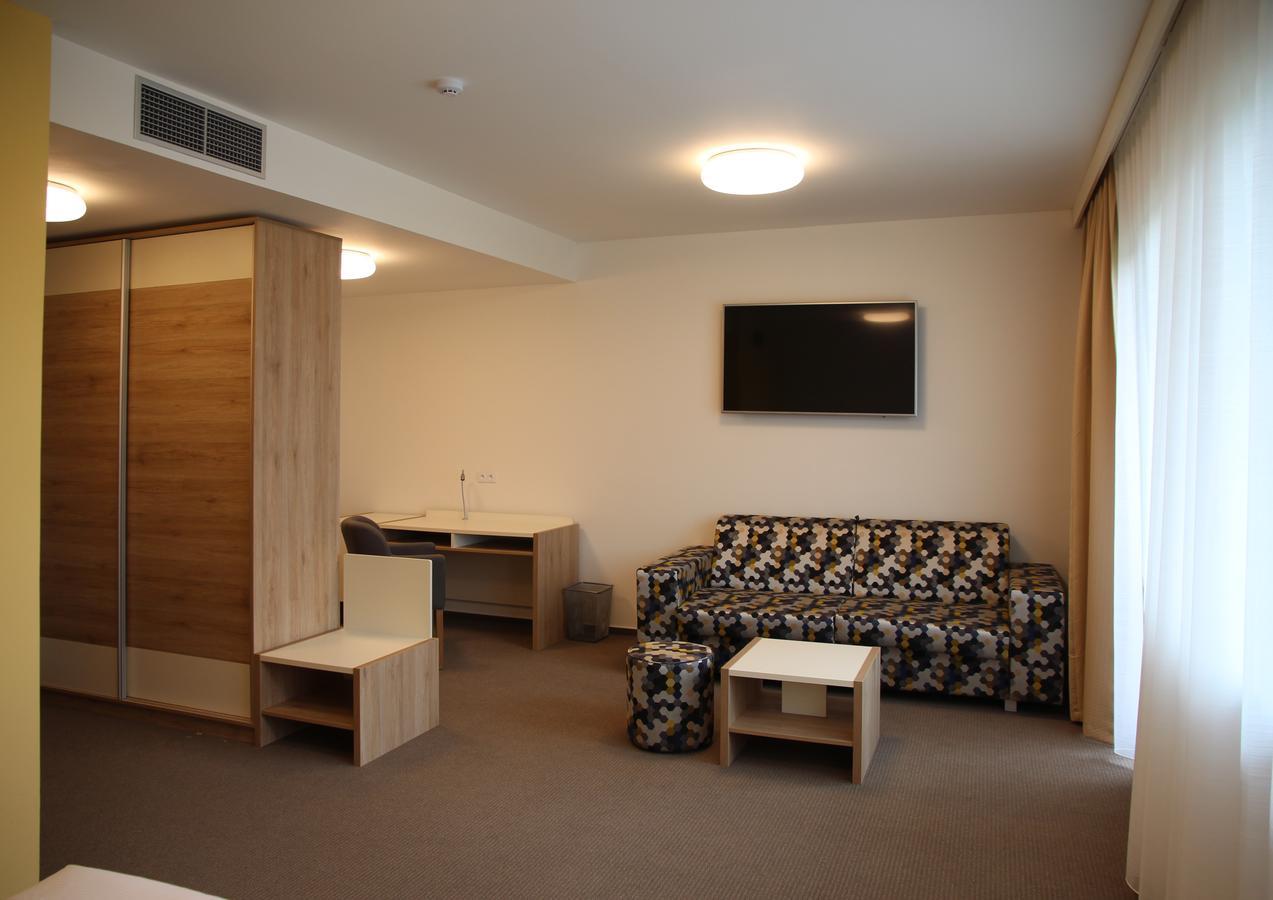 Hotel Devitka 야노프 외부 사진